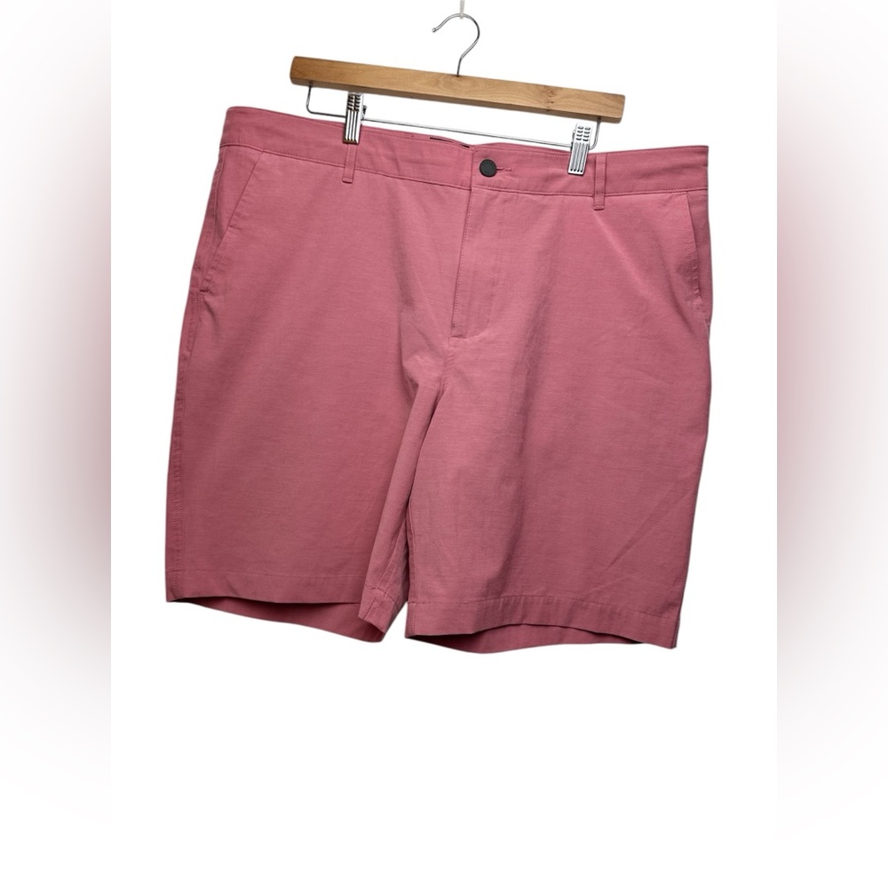 Faherty All Day 38 pink men’s preppy varsity Ivy golf resort wear shorts